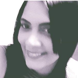 Meet your Posher, Nitza